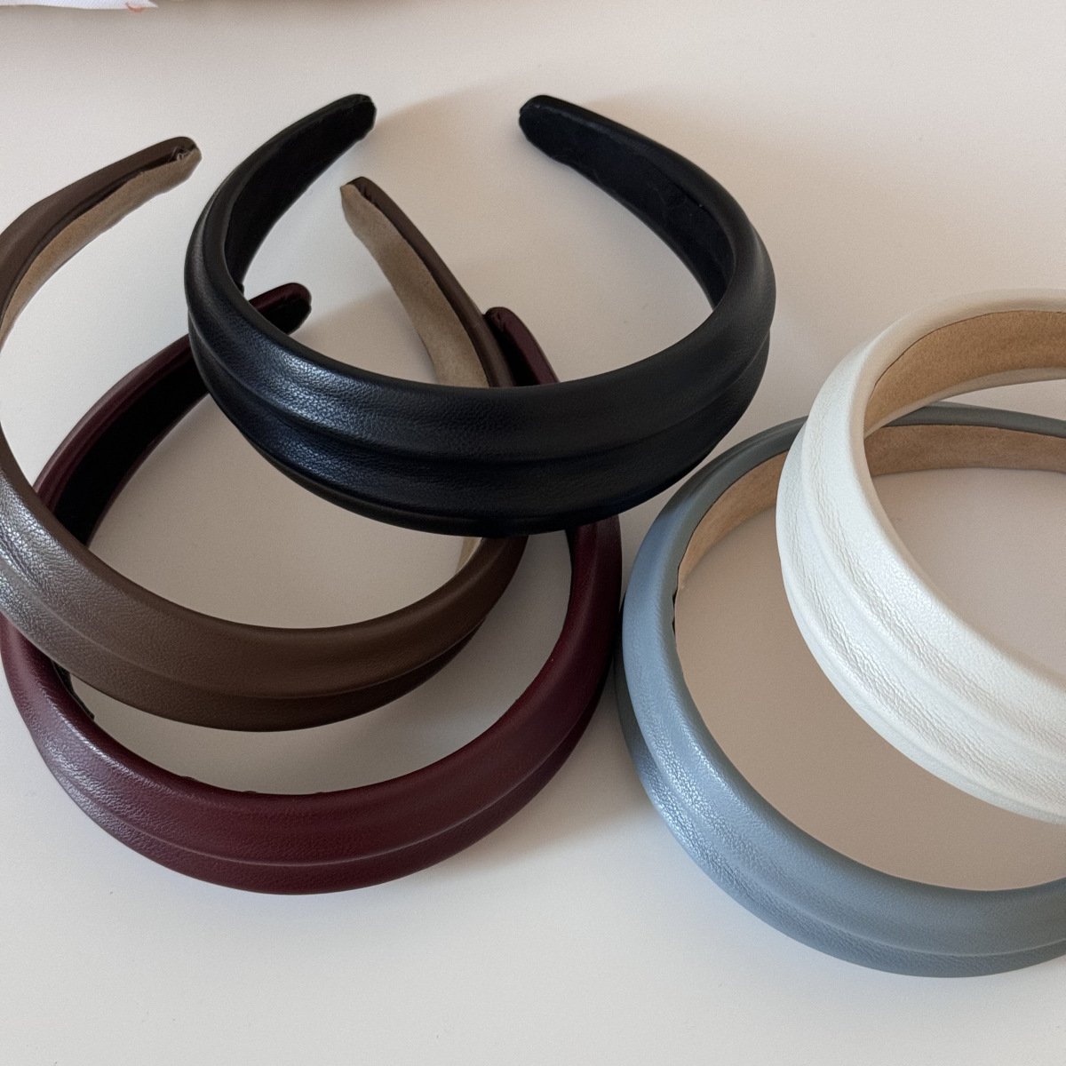 Faixa de cabelo larga de couro - Leatherwork Pony avaliação e preço